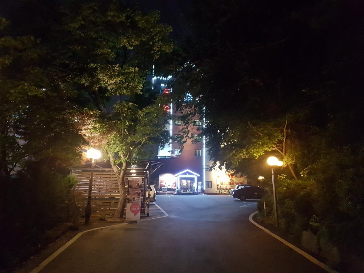 Garden Hotel Uijeongbu Экстерьер фото